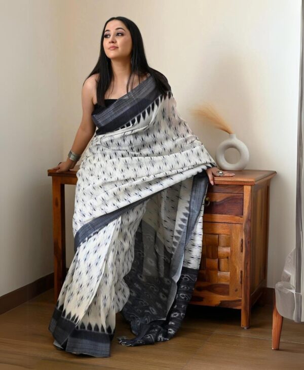 Cream White Black Sambalpuri Print Saree - A Blend of Tradition and Modern Elegance